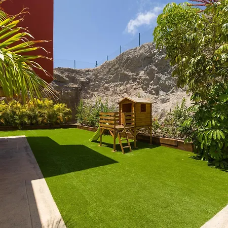 9 The Dream With Pool And Views By Canaryscape