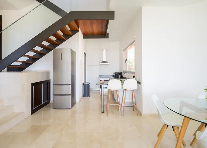 9 The Dream With Pool And Views By Canaryscape *