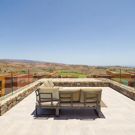 9 The Dream With Pool And Views By Canaryscape