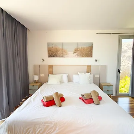 9 The Dream With Pool And Views By Canaryscape *
