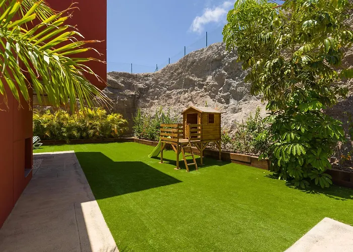 9 The Dream With Pool And Views By Canaryscape