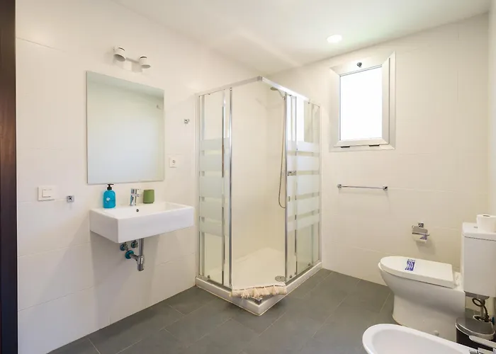 9 The Dream With Pool And Views By Canaryscape